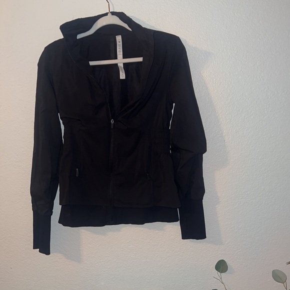Lululemon sight seen windbreaker jacket LW3DU5S - Picture 4 of 5